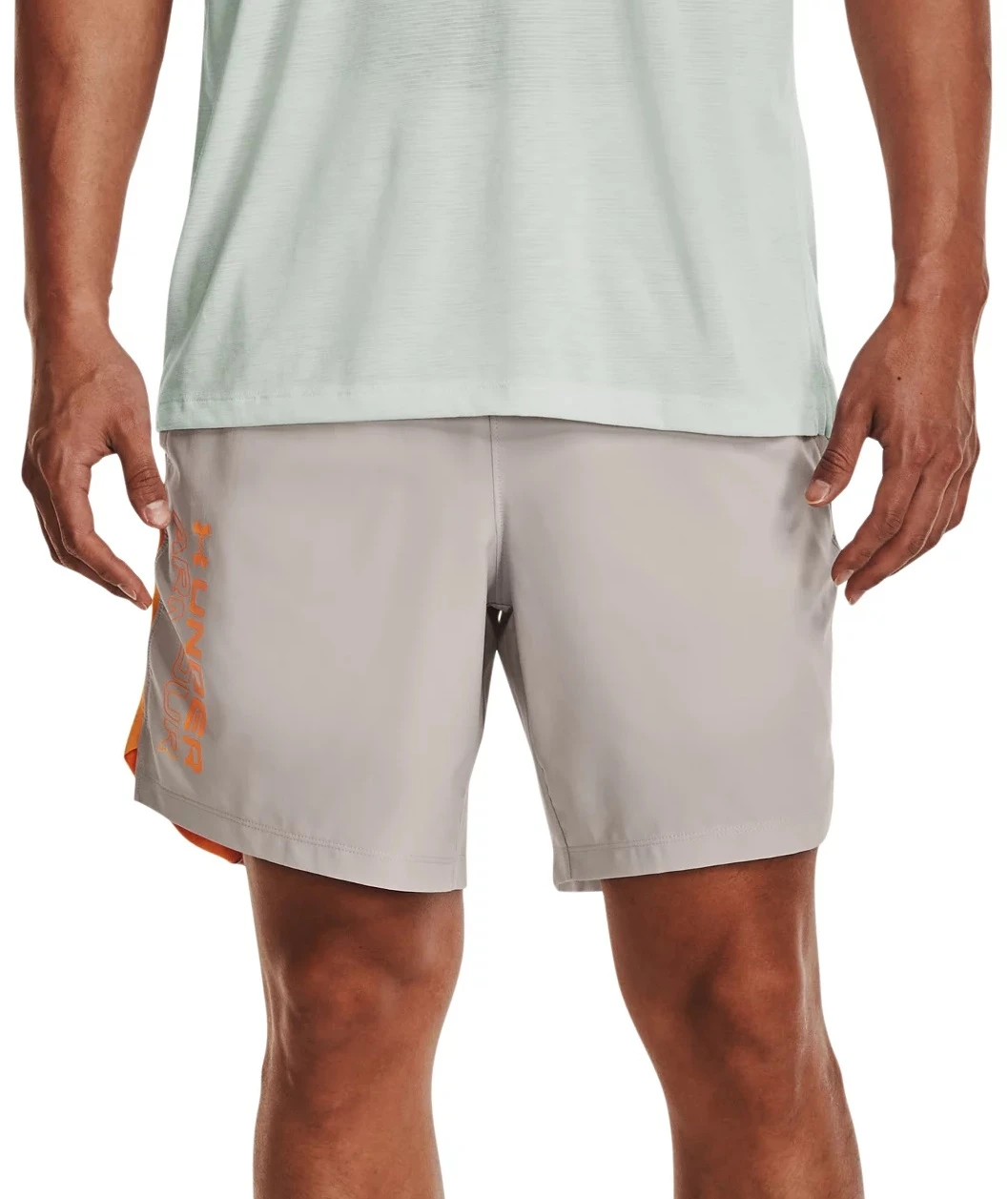 Korte Broeken Under Armour UA Launch SW 7'' WM Short-GRY 1 Korte Broeken Under Armour UA Launch SW 7'' WM Short-GRY